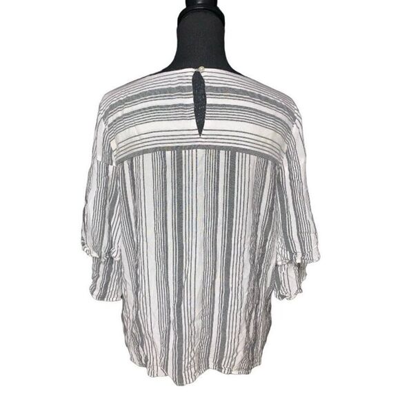 Loft Bell Sleeve Blouse - Picture 4 of 6